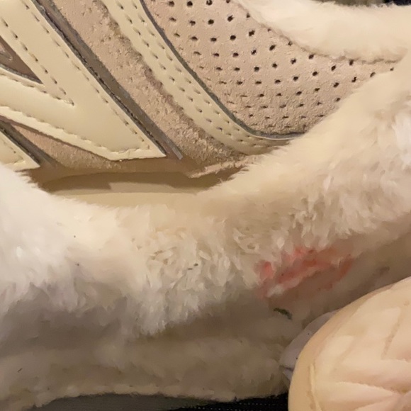 New Balance 574 cream with fur - Picture 6 of 11